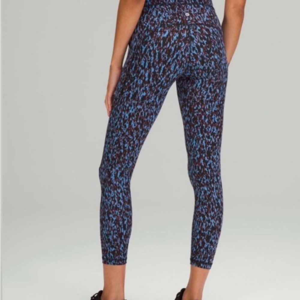 Lululemon set: blue animal print sports bra (med) with pants (8) - Picture 2 of 7